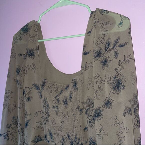 NEW House of Harlow XS Cropped Blouse Chiffon Floral Top - Picture 7 of 8